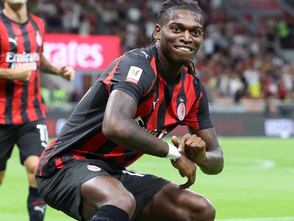 Milan, Trevisani duro con i tifosi rossoneri: "Lasciate in pace Leao!"