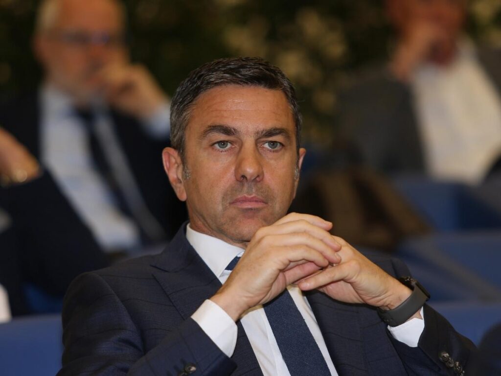 Milan, Costacurta: "Ecco cosa avrei rubato a Maldini e Costacurta. Leao ..."