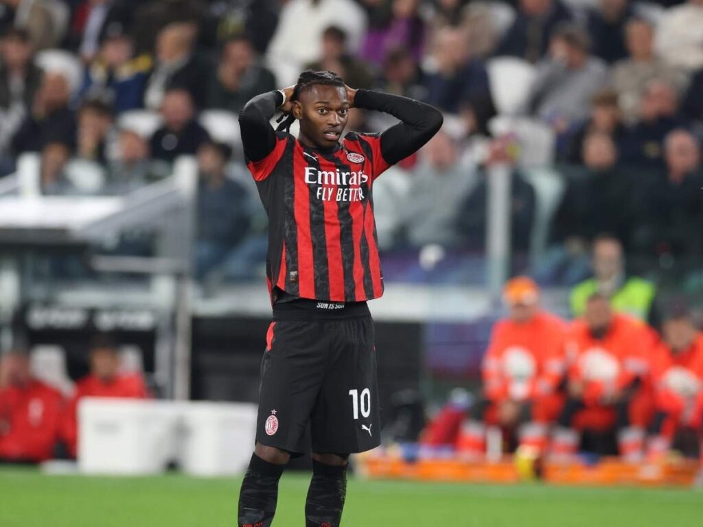Milan, Albertini su Leao: "Il problema è la testa? Non è la sua testa, è la ..."