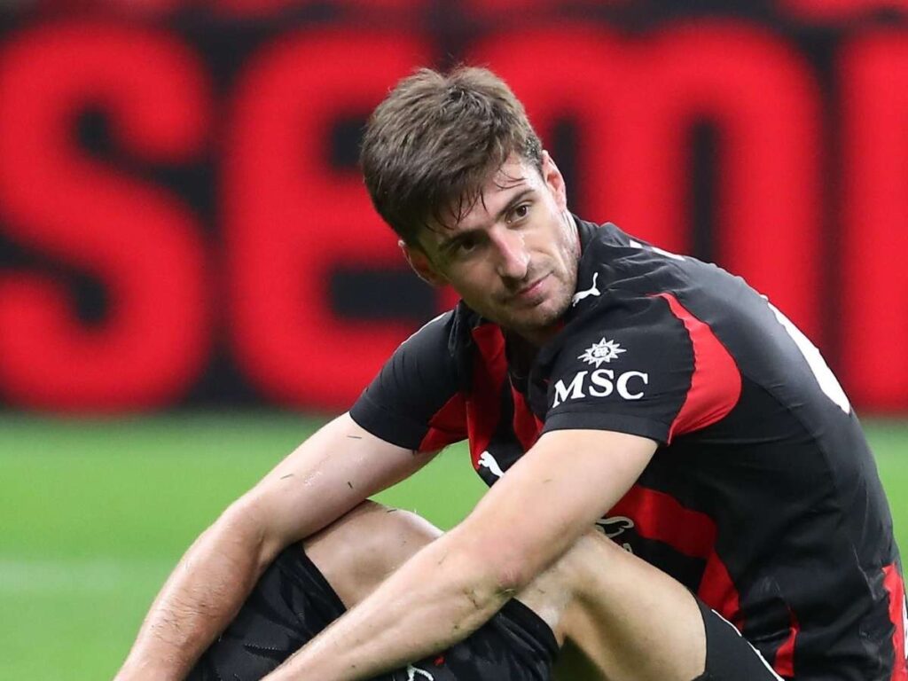 Milan-Pisa, Ordine: "Moreo blocco da rugby su Gabbia. L'arbitro ..."