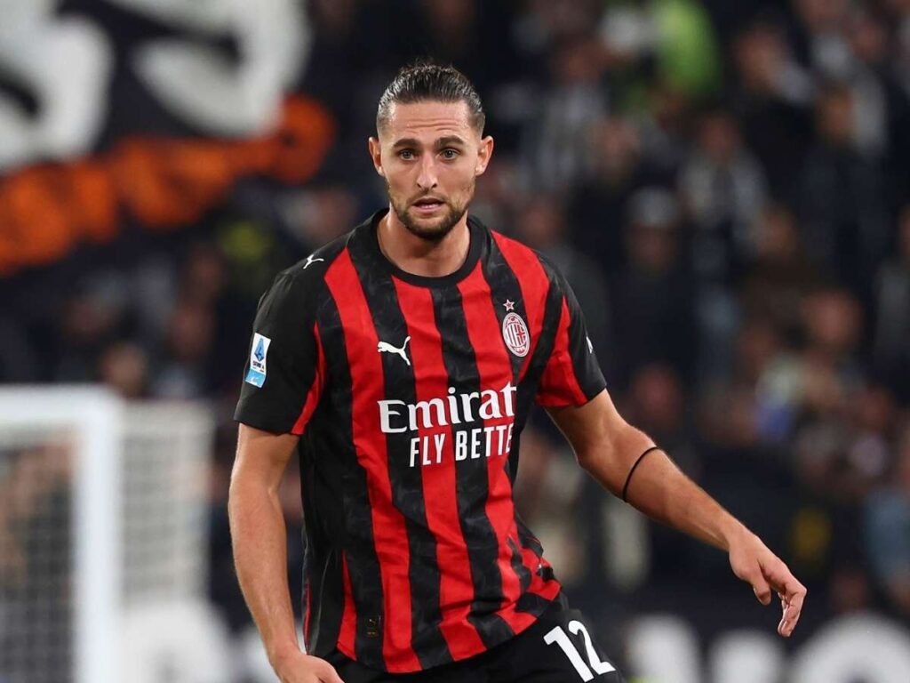 Rabiot: "Milan-Como a Perth? Folle". De Siervo risponde: "Pagato milioni"
