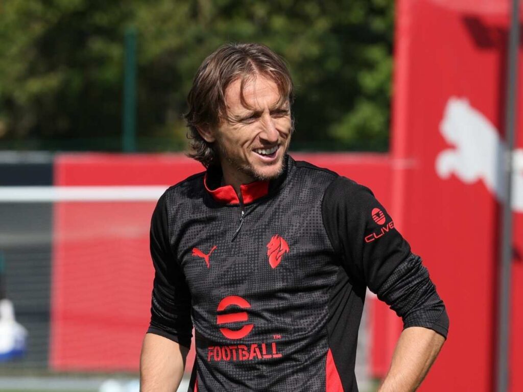 Milan, Pastore: "Un paragone per Modric? Come van Bommel". Il motivo