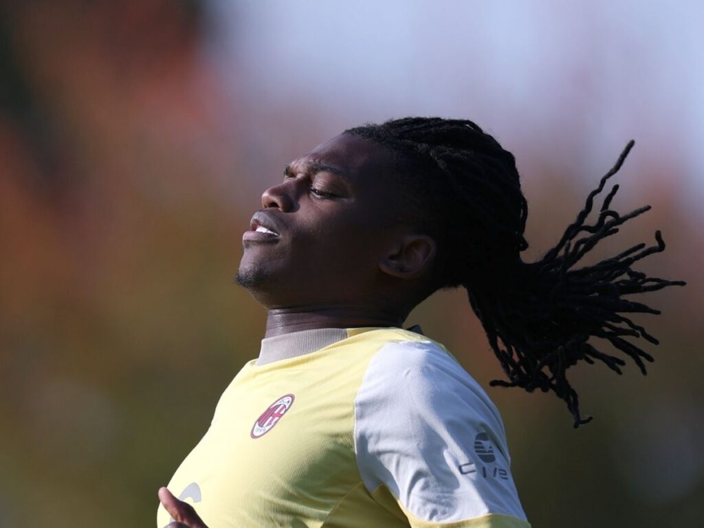 Leao di nuovo al centro del Milan: le parole di Allegri sono significative. Con la Fiorentina ...