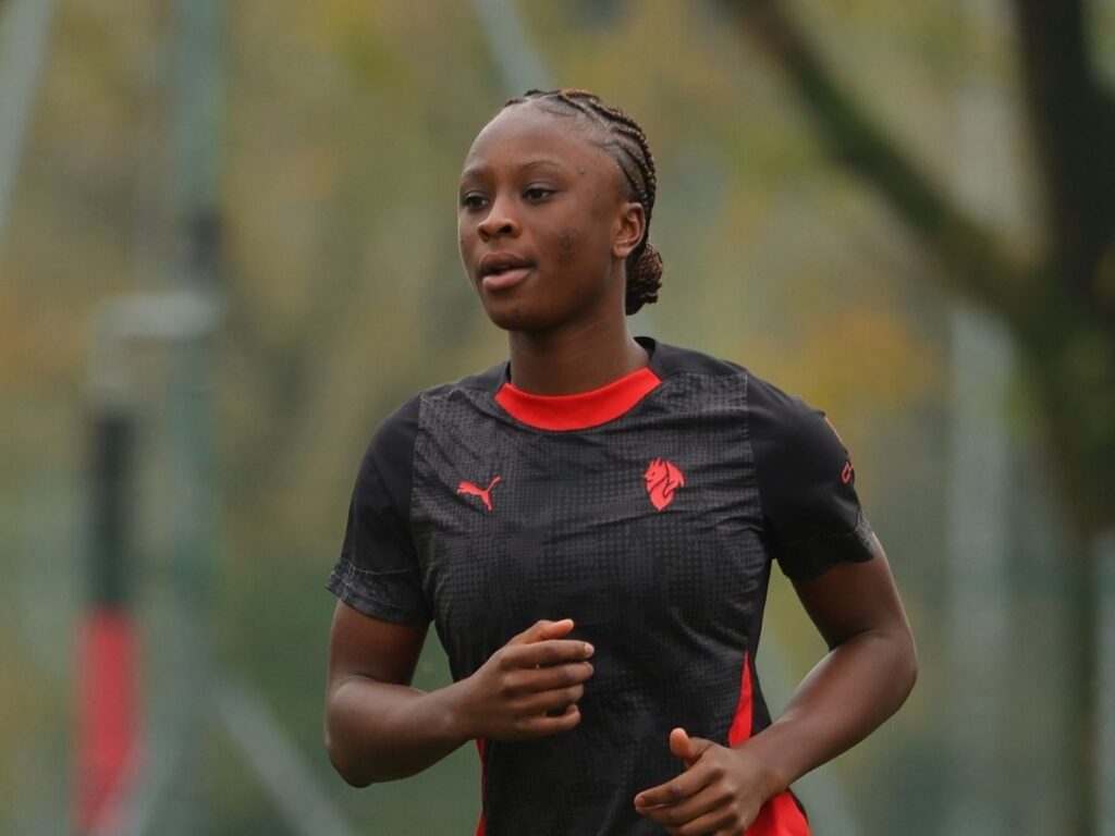 Milan Femminile, Appiah prolunga il contratto con i rossoneri: i dettagli