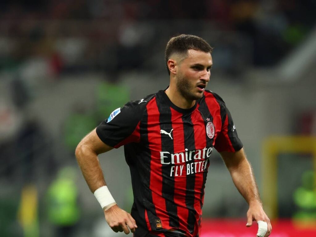 Il CorSera: "Gimenez mai nei piani di Max Allegri". L'allenatore del Milan dal mercato si aspetta ...