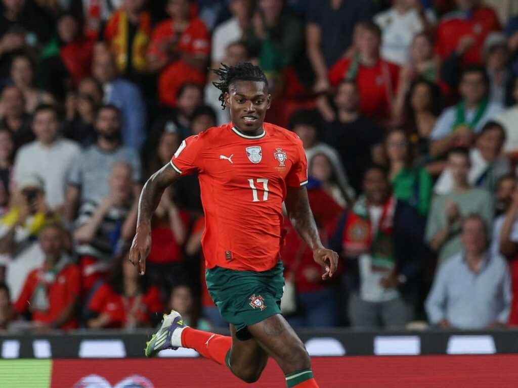 Milan in Nazionale: minuti per Leao. Brutto KO per Gimenez