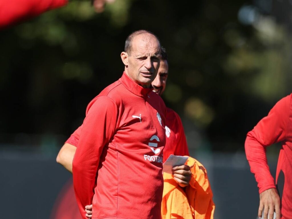 Milan, Moggi sicuro: "Tra le favorite per lo Scudetto. Allegri il migliore a ..."