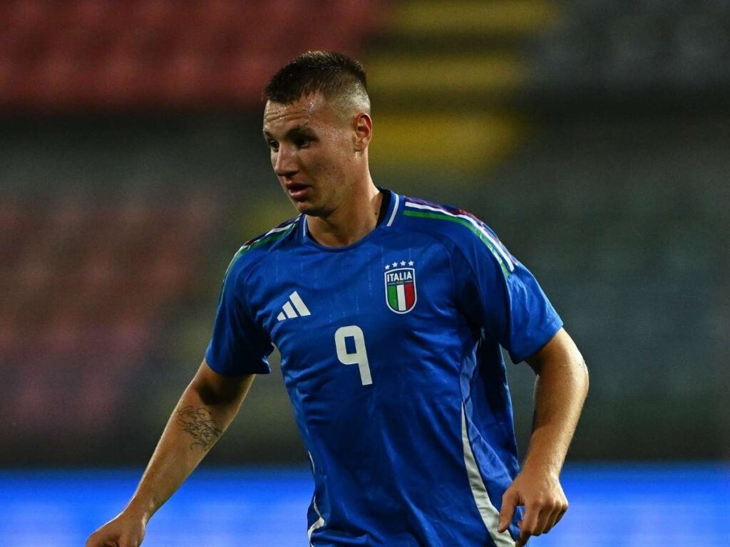 Pedullà critico: "Milan gestione superficiale di Camarda. Bruciato un anno. La necessità ..."