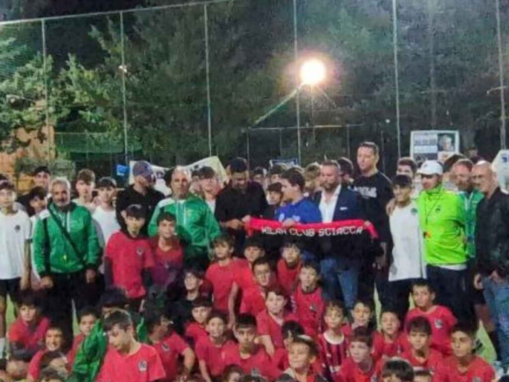Serginho in visita al Milan Club Sciacca: serata di calcio e ricordi per l'ex rossonero