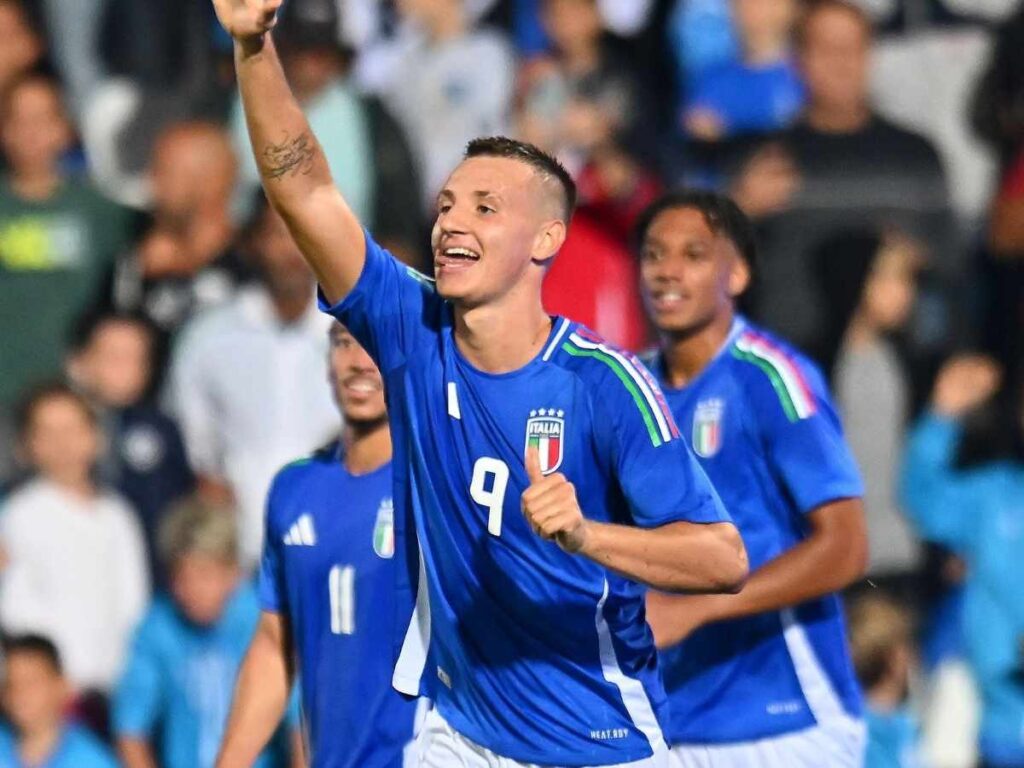 Ibrahimovic chiarissimo su Camarda: il futuro del Milan è suo. Ma il prossimo anno ...