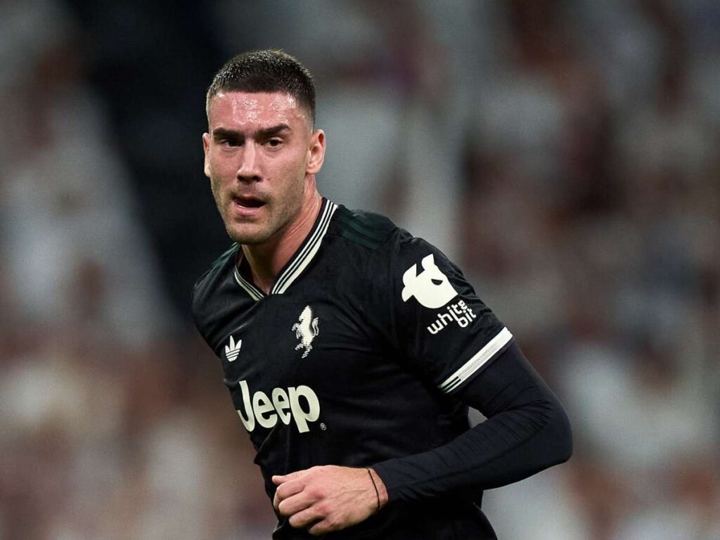 Milan, l'appello di Pellegatti: "Affondare per Vlahovic. Gimenez non ha ..."