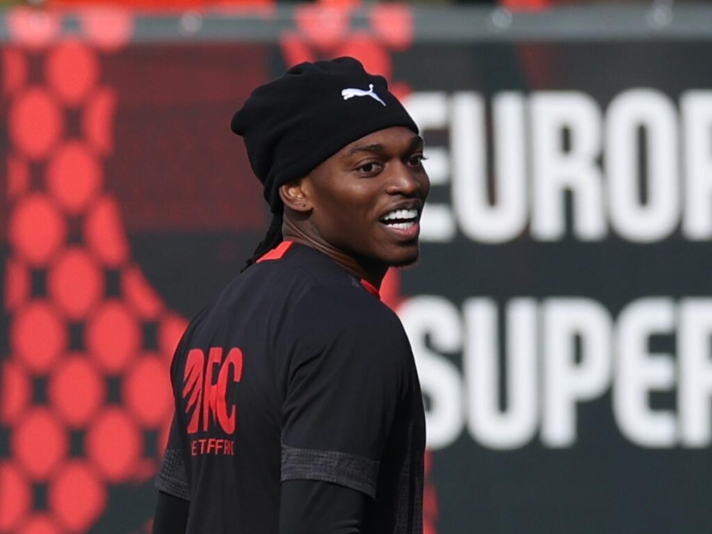 Leao elemento chiave del Milan. Moretto: "Idea rinnovo con adeguamento di contratto"
