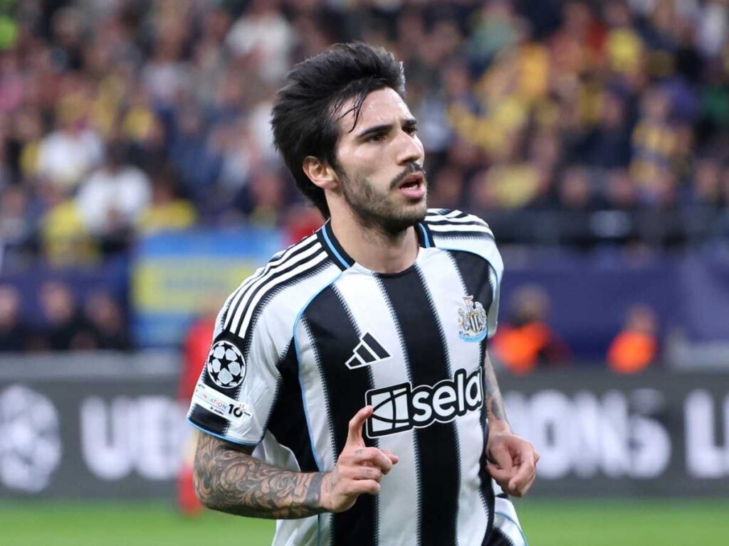 Newcastle: Tonali calcia al volo, segna, esulta ... ma il gol non è suo! Ecco perché