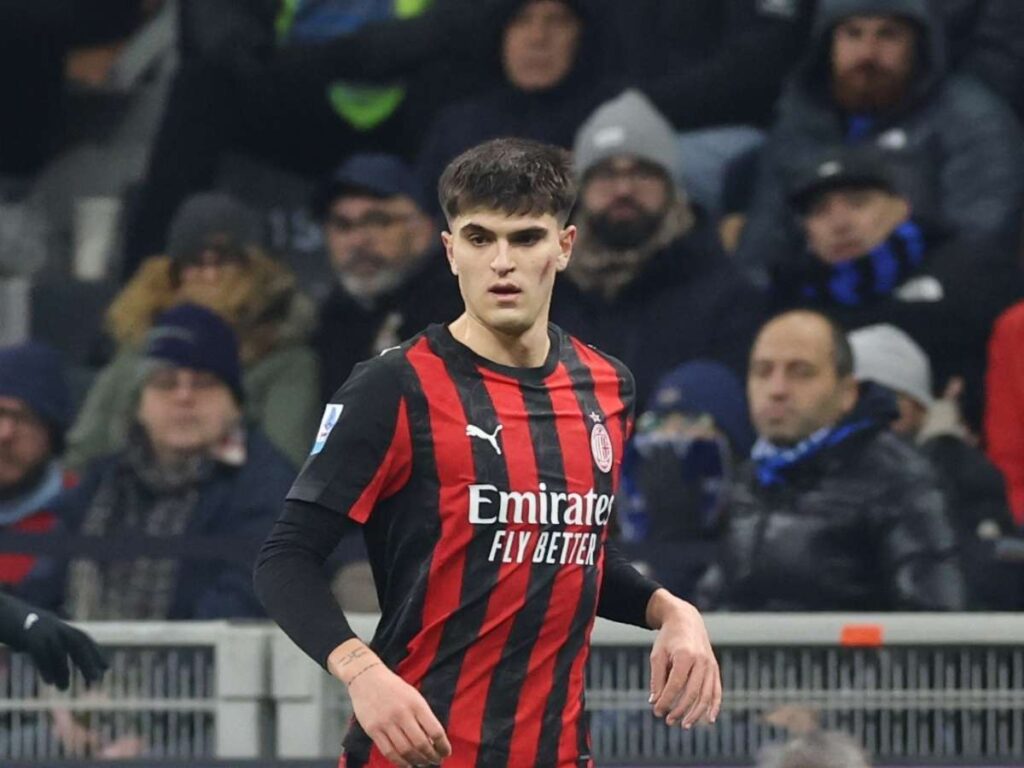Moretto racconta: "Bartesaghi ha rinnovato con il Milan senza certezza di giocare". Le cifre