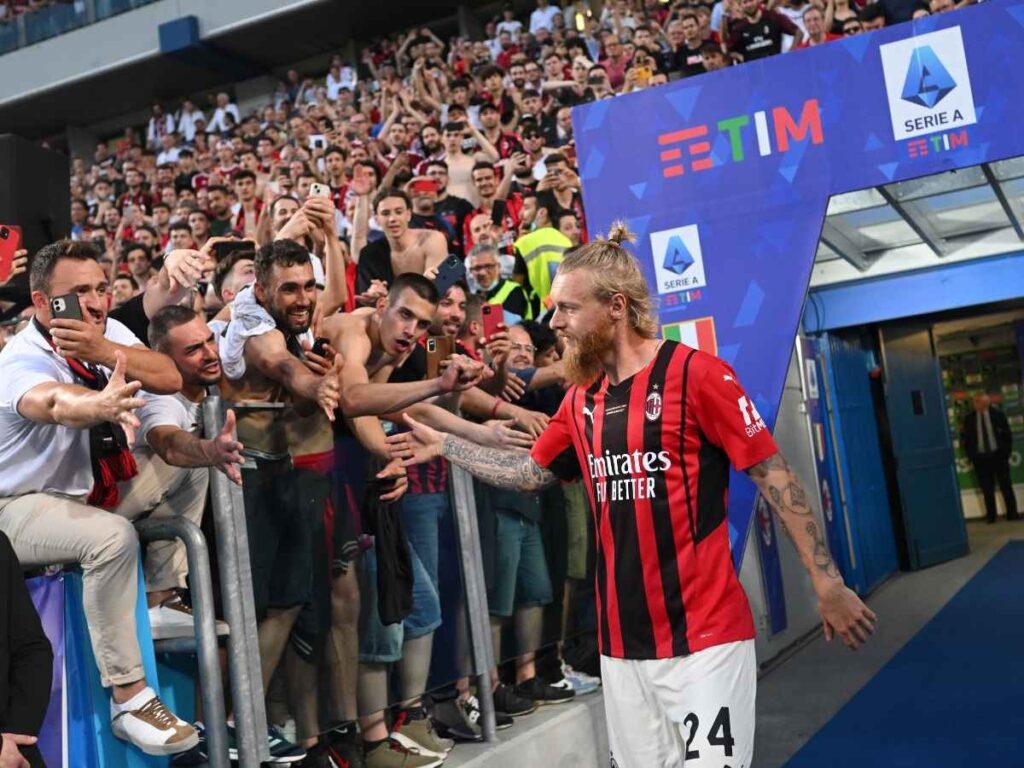 Ex Milan, Kjaer: "Scudetto 2022? Felicità. Vi racconto cosa facevano Pioli e Ibra"