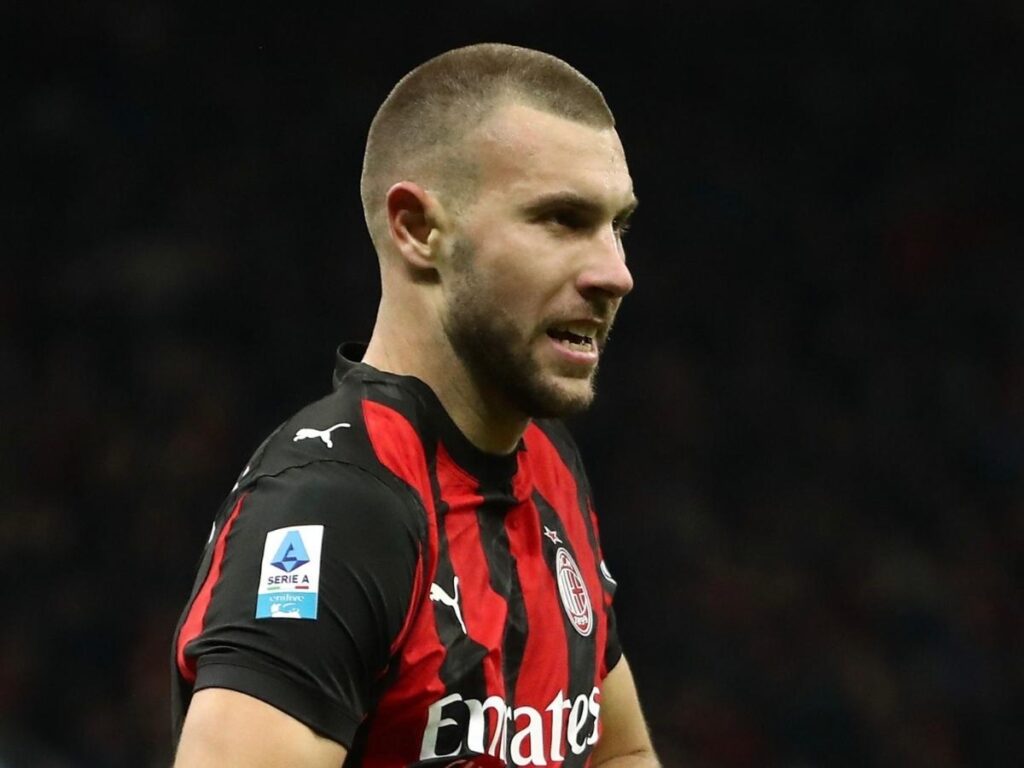 Milan, Pavlovic: "San Siro è lo stadio più impressionante in cui ho giocato. Un tempio"