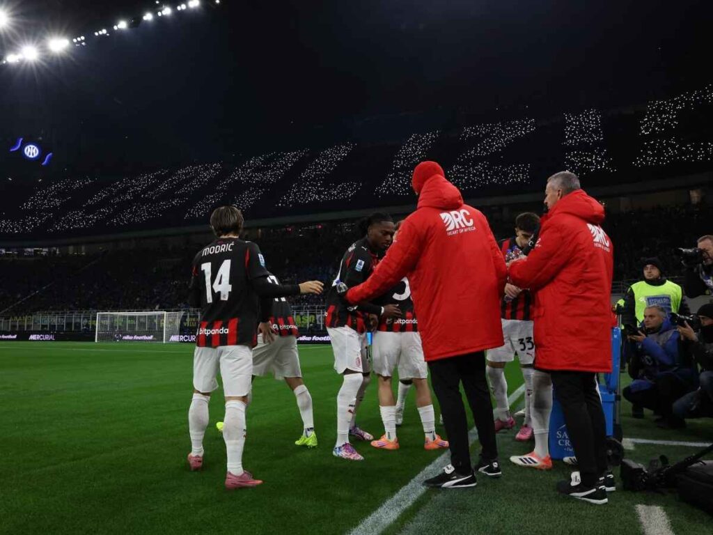 Da domani sera niente striscione Milan Club Old Clan: i motivi della scelta