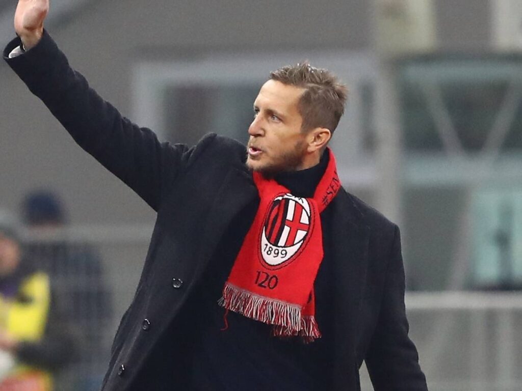 Ambrosini: "Chi prova a nominare Maldini accostandolo al Milan in maniera negativa non sa ..."