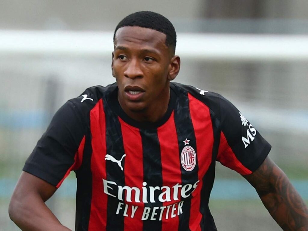 Inter-Milan, chi gioca a sinistra? La previsione in vista del derby di domenica sera