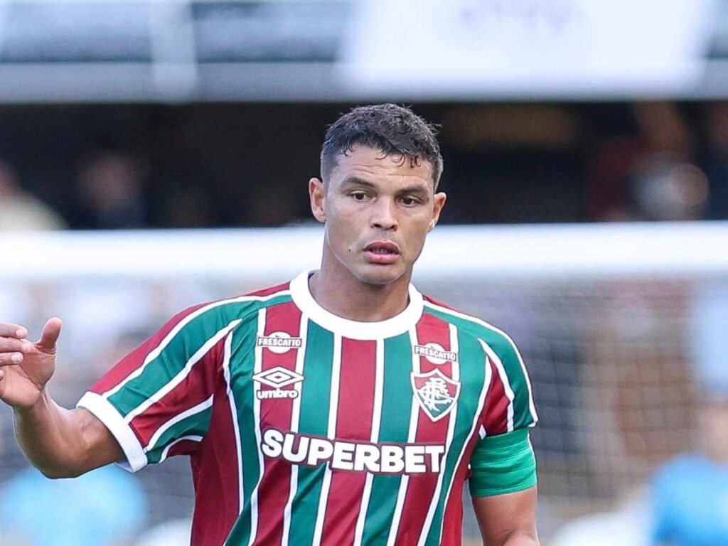 Ambrosini approva Thiago Silva: "Potrebbe giocare 6/7 partite e dare al Milan ..."