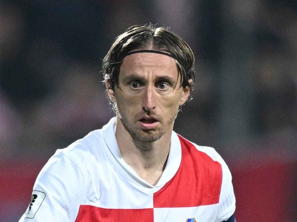 Modric in campo con la Croazia: il centrocampista del Milan subentra dalla panchina
