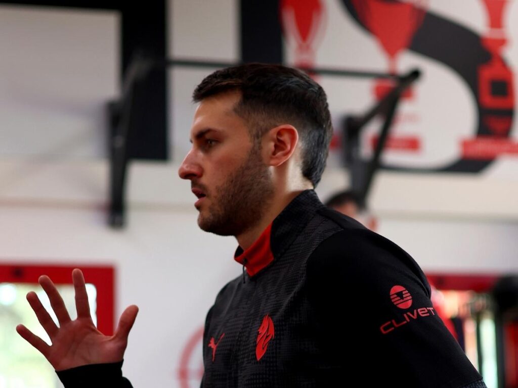 Calciomercato Milan, Pellegatti: "Il nome che può solleticare. Gimenez ..."