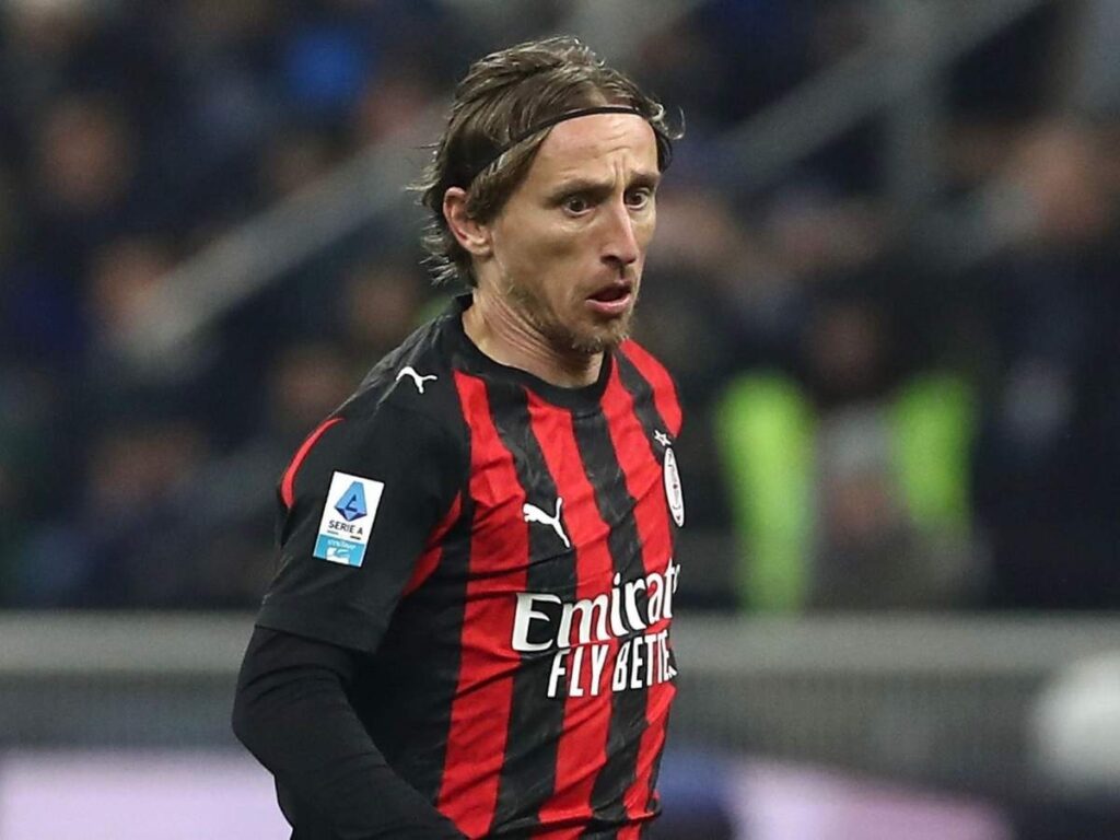 Modric: "Milan club storico, uno dei più grandi al mondo. Tutto di alto livello. Sono felice"