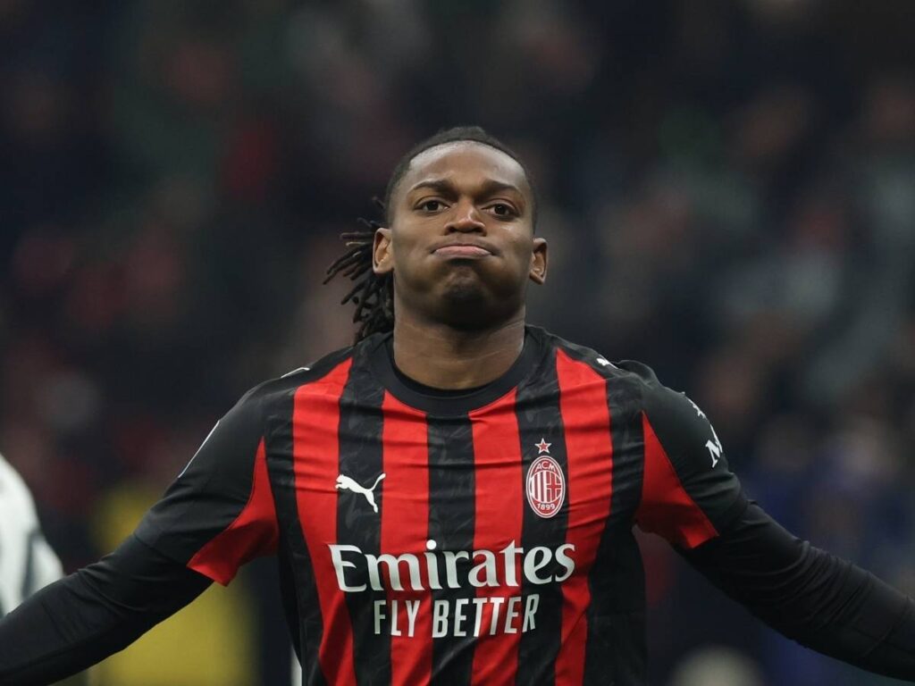 Milan, Jacobelli: "Il Diavolo corre per lo scudetto. Leao uno dei motivi"