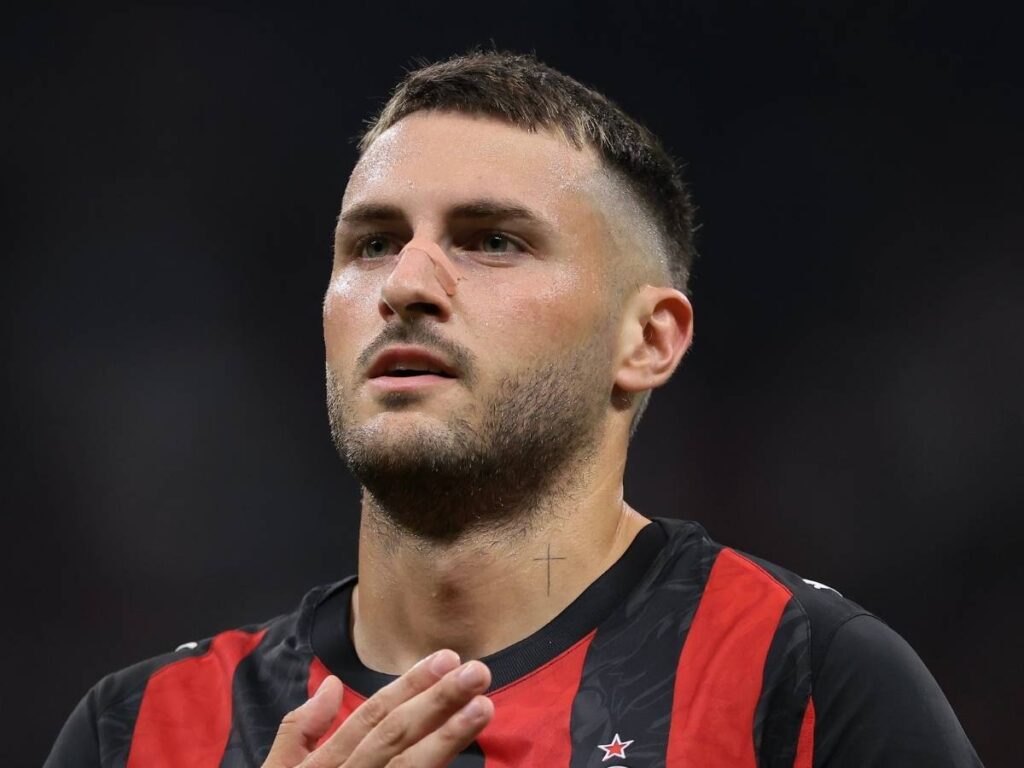 Milan, Giménez: "Da mesi ho un infortunio alla caviglia. Dolore aumentato, devo fermarmi"
