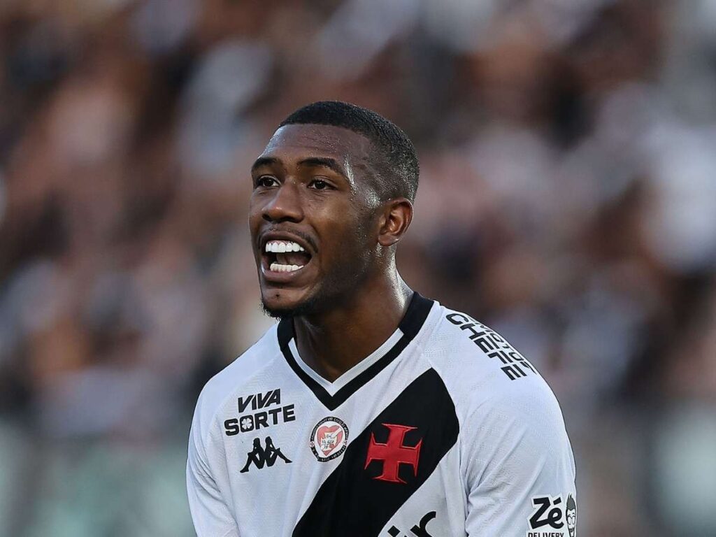Milan, Rayan sempre nel mirino: "Osservato tre volte". Colpo di calciomercato in arrivo?