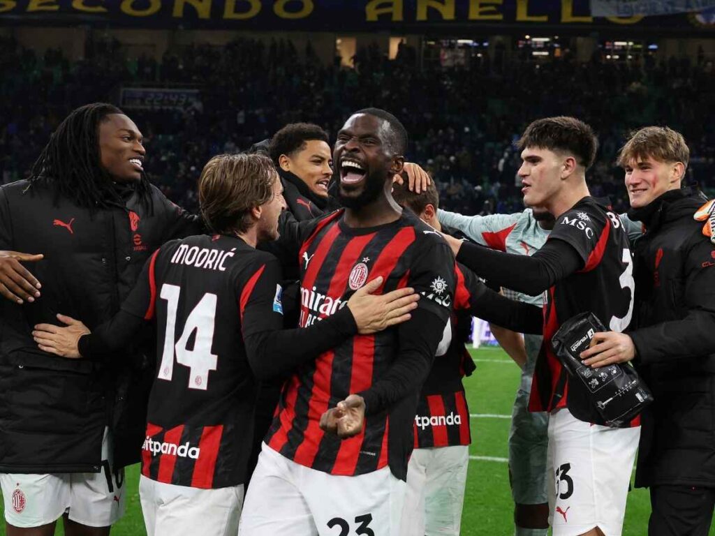 L'Inter sbaglia l'impossibile, il Milan concretizza subito: derby ad Allegri, Milano è rossonera