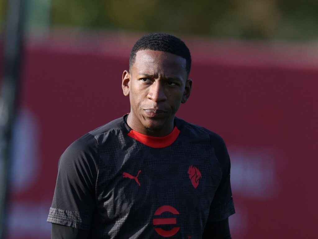 Ravezzani: "In due anni il Milan ha preso Emerson Royal ed Estupinan. Un mistero"