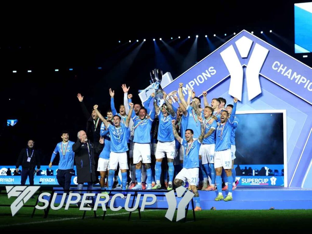 Supercoppa Italiana, il Napoli batte 2-0 il Bologna e si aggiudica il trofeo