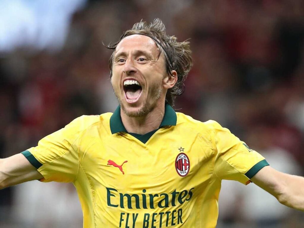 Modric, parole al miele: "Milan club italiano più grande. Un sogno per me"