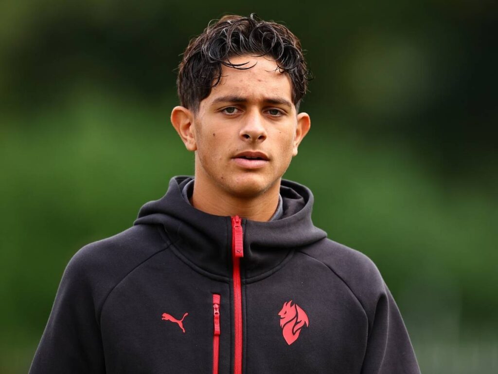 Milan Futuro, Cullotta firma il suo primo contratto da professionista