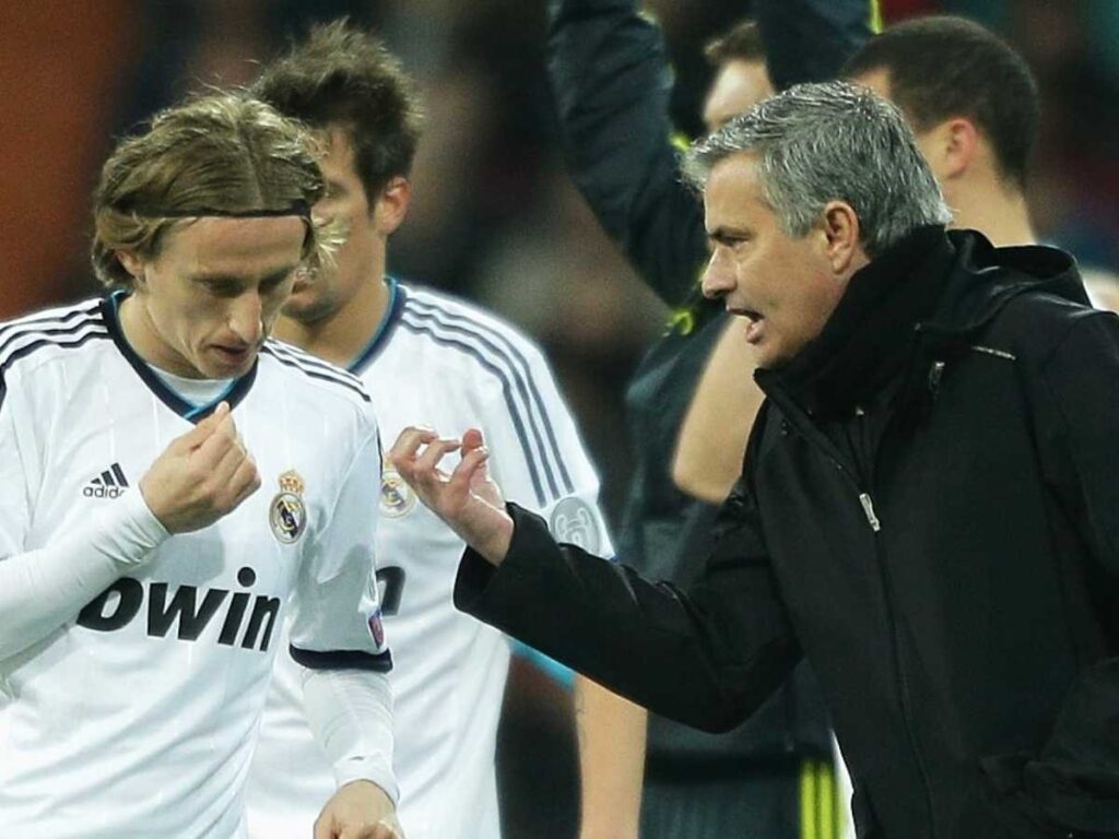 Modric: "Mourinho speciale, ma è un duro. Fece piangere Cristiano Ronaldo negli spogliatoi"