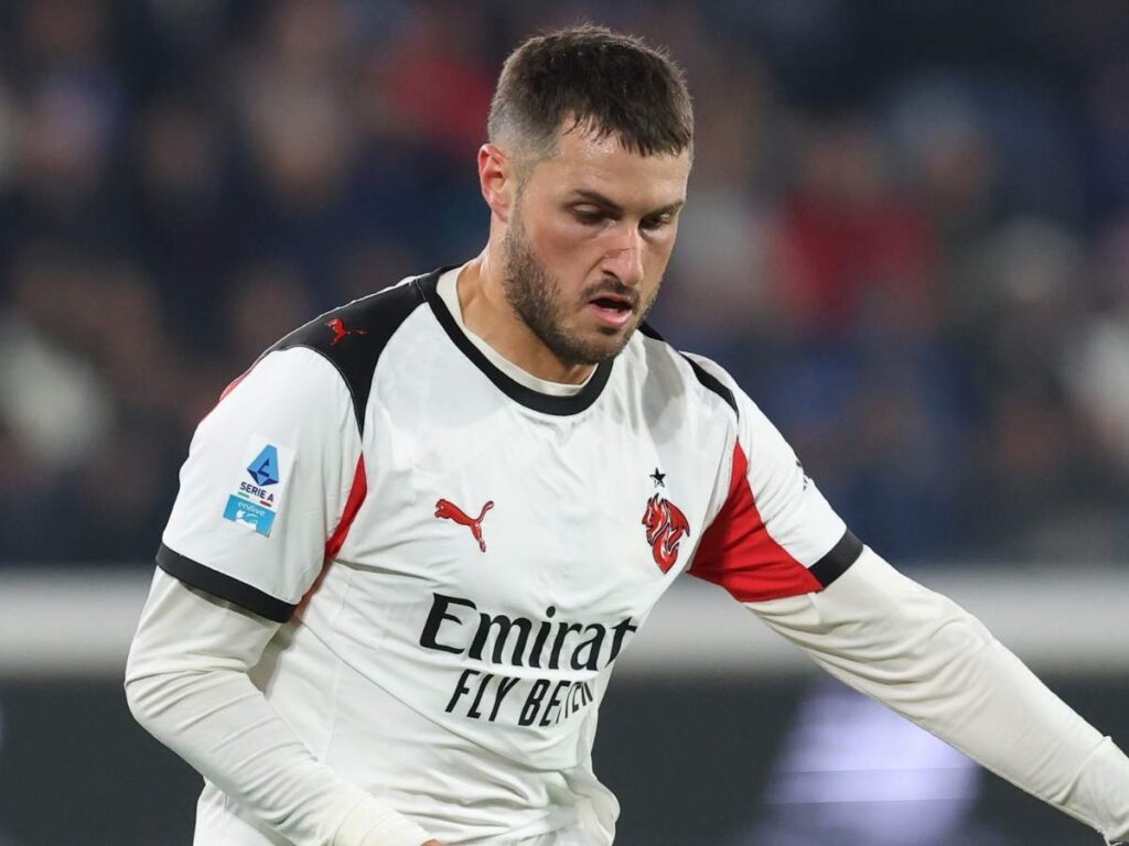 Moretto: "Milan, ecco chi cerca Giménez e le ultime news su un attaccante proposto"