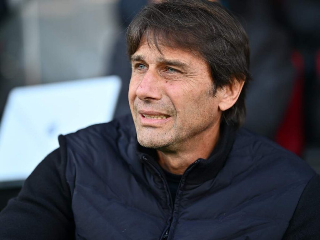 Il Napoli è in vetta, Conte: "Ecco perché noi diversi da Milan, Inter e Juve.."