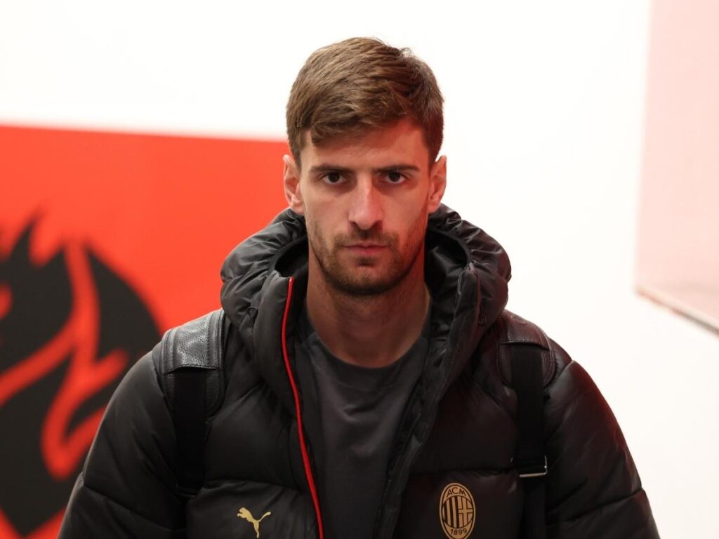 Esclusiva PM, Gabbia in ritiro con i compagni prima di Milan-Verona