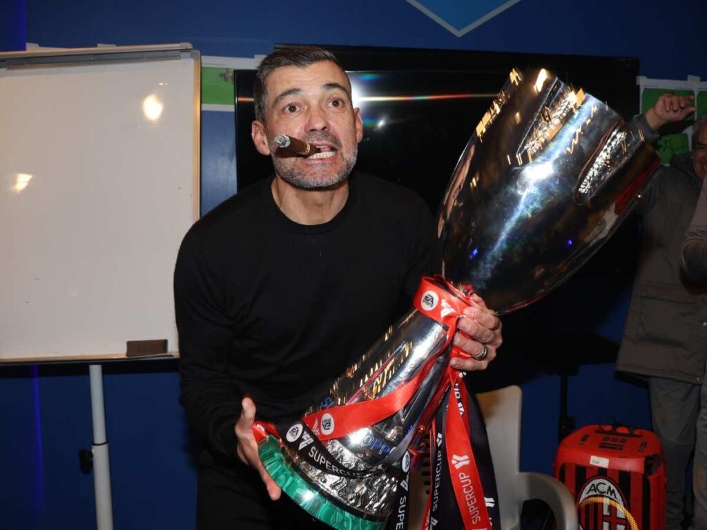 Conceicao ricorda: "La Supercoppa Italiana vinta con il Milan festeggiata con il sigaro? Una promessa"