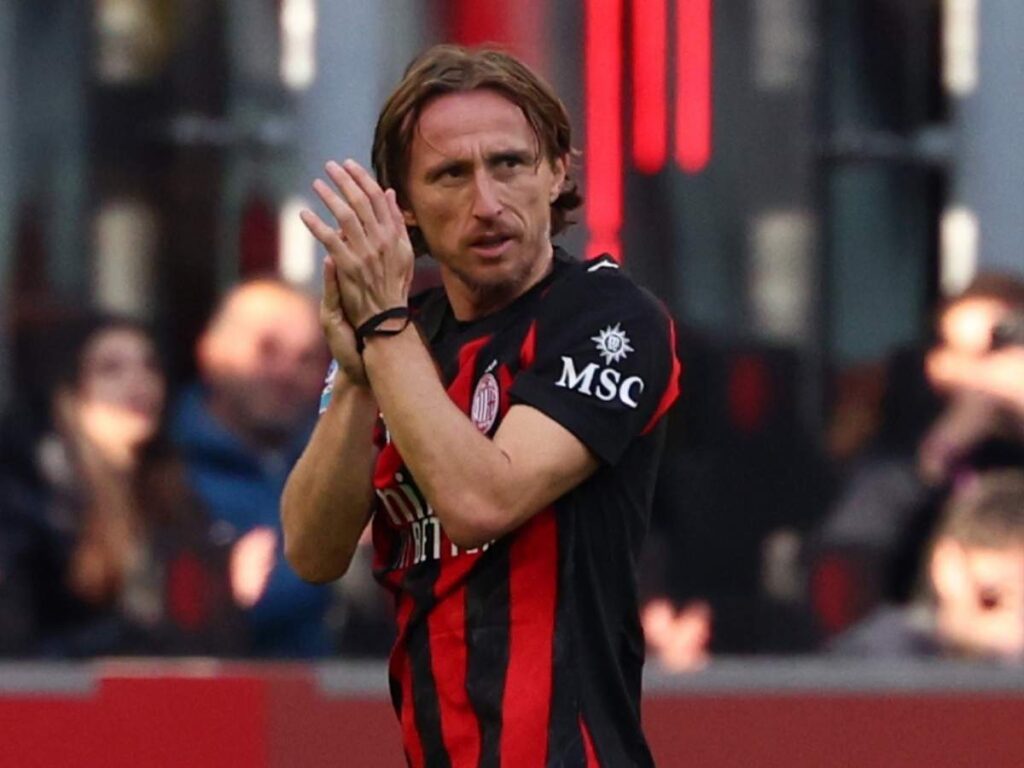 Modric: "Il paragone con Pirlo mi onora. Ma il mio idolo, Boban a parte, era Totti"