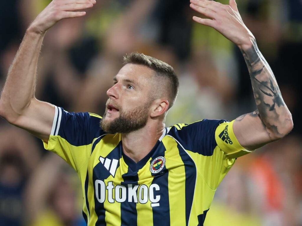 Mercato Milan, il giornalista rivela: "Per la difesa Tare ci prova per Skriniar". Il punto