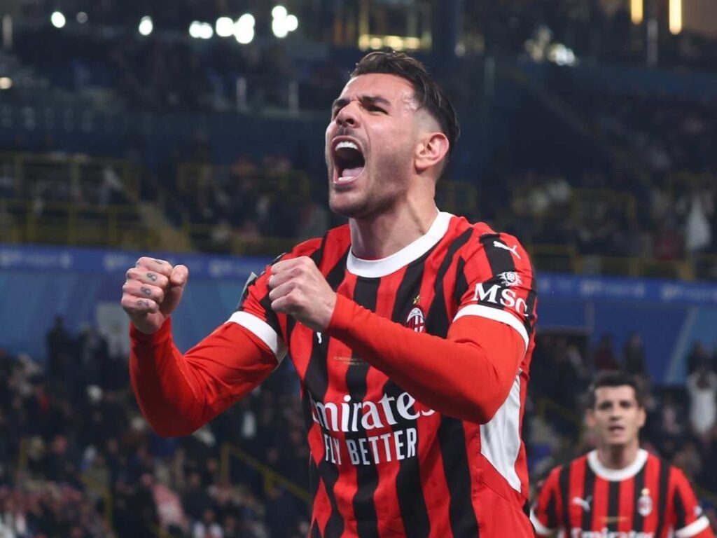 Theo Hernandez augura buona fortuna al Milan per stasera: il post social