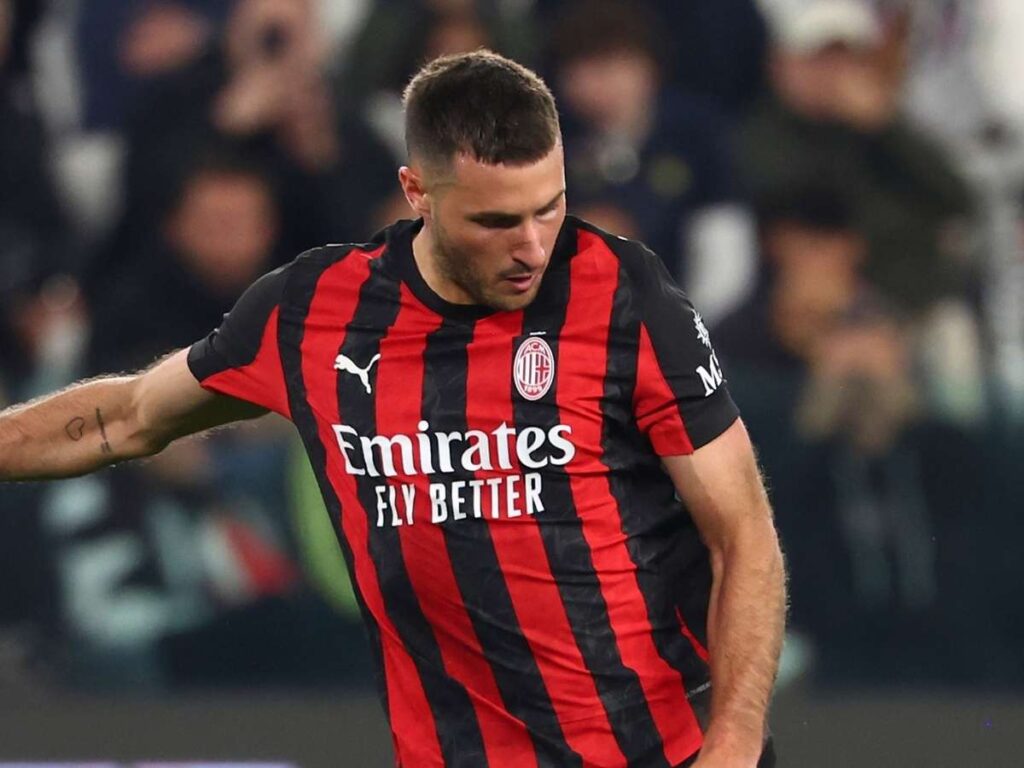 Ravezzani: "Per il Milan il gol è un optional da sempre: centravanti di seconda fascia, stipendi bassi"