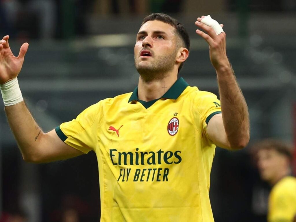 Milan, si raffredda l'interesse del Galatasaray per Giménez. E il motivo è molto semplice