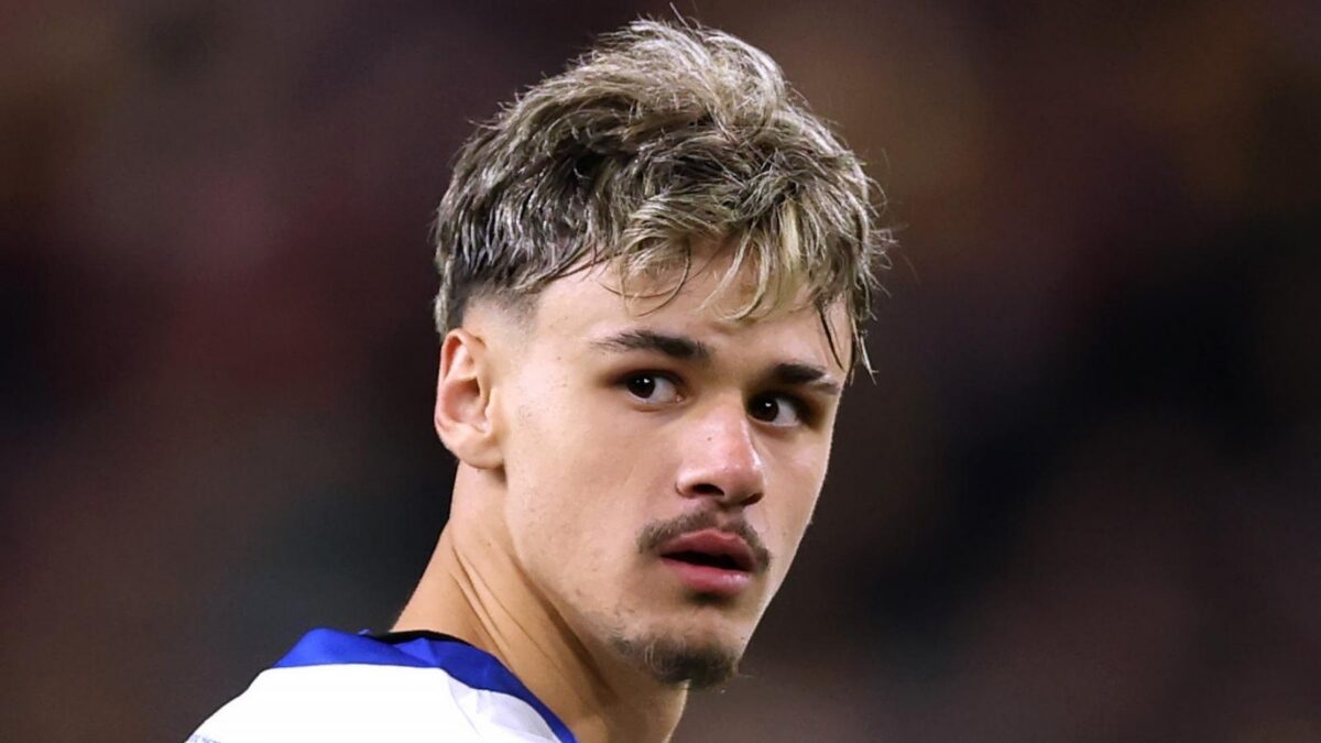 Kerim Alajbegović, attaccante Bayer Leverkusen, è un obiettivo del Milan per il calciomercato estivo 2026