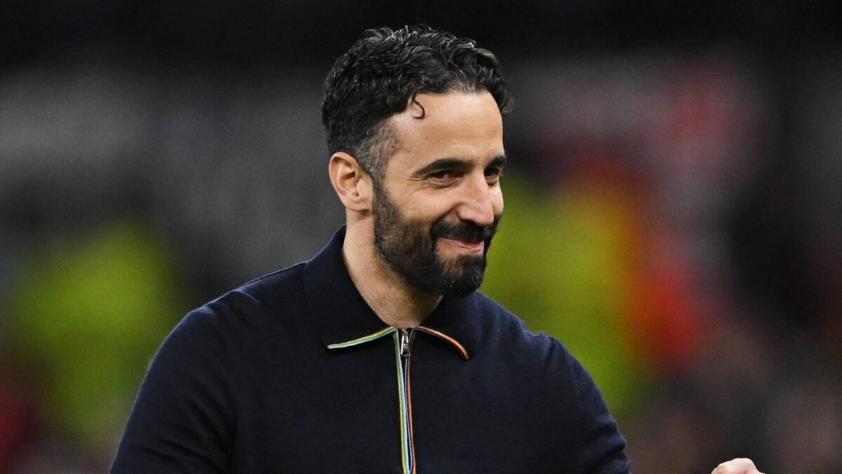 Rúben Amorim, allenatore AC Milan, vuole la conferma di Mike Maignan e Adrien Rabiot nella fila dei rossoneri durante il calciomercato estivo 2026