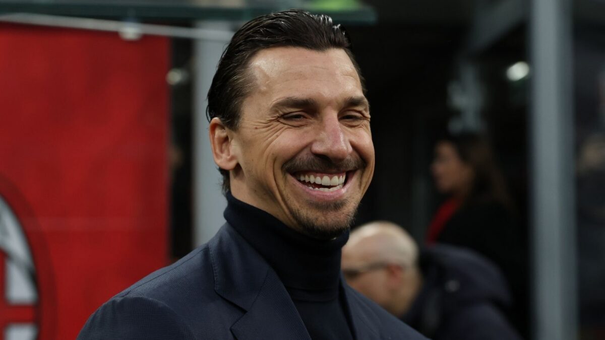 milan ibrahimovic premiato come impiegato del mese l annuncio di fox sports e la risposta dello svedese da Pianetamilan.it milan ibrahimovic premiato come impiegato del mese l annuncio di fox sports e la risposta dello svedese
