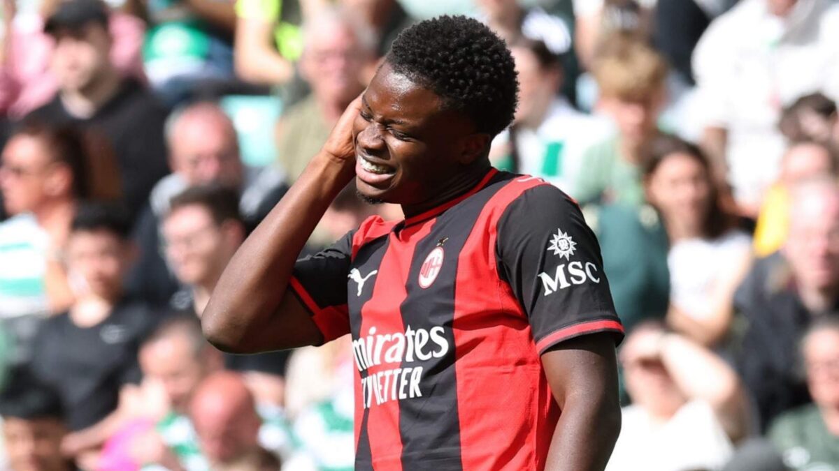 Cissè: "Essere al Milan è una sensazione incredibile". Kostić: "Ho sempre sognato questo club"