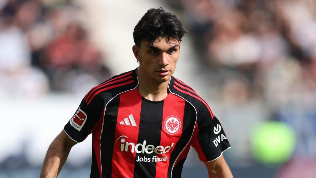 Can Uzun, trequartista Eintracht Francoforte, è un obiettivo del Milan per il calciomercato estivo 2026